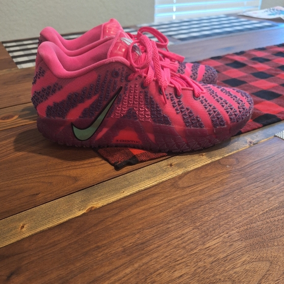 Nike JA 3 Pink And Purple - Picture 5 of 8